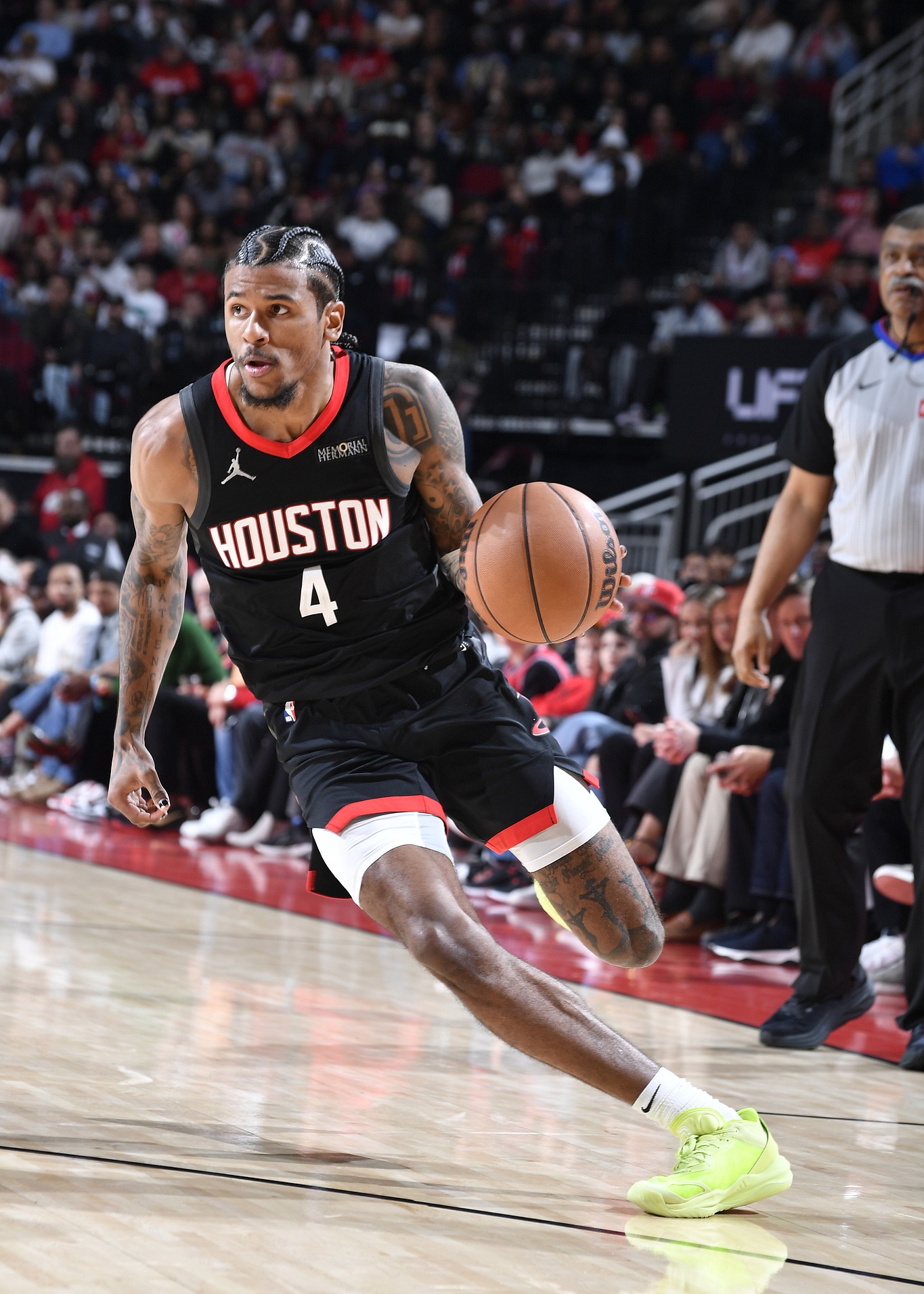 关于今晨体能课后；休斯敦火箭单刀错失备战全明星赛；媒体盛赞；球探报告显示潜力的信息AC Milan Sports